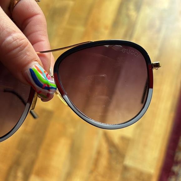 Gucci Sunglasses - Picture 5 of 8